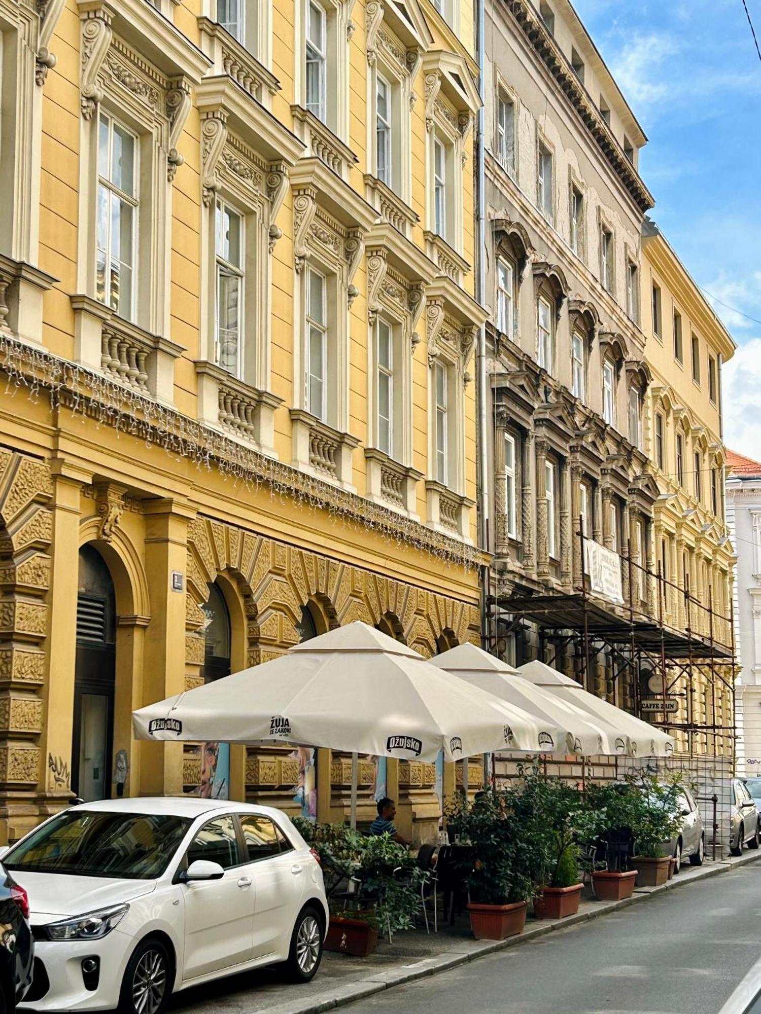 Local Heart At Main Square And Zrinjevac Park! Apartment Zagreb Exterior photo